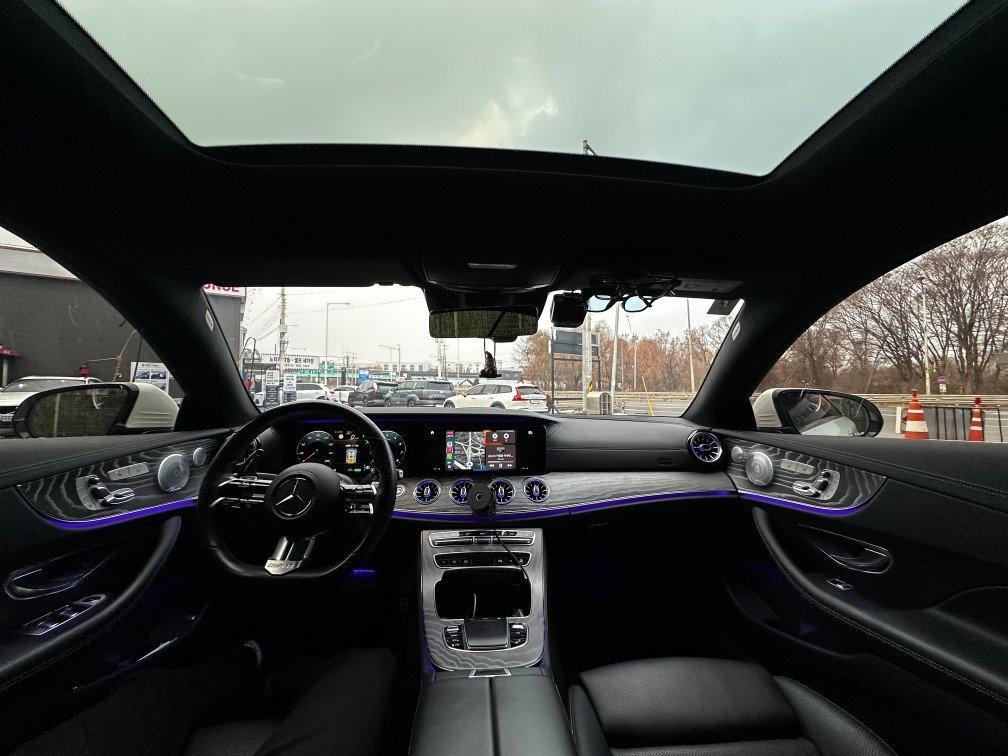 벤츠 E클래스 450 4MATIC 쿠페 사진 19