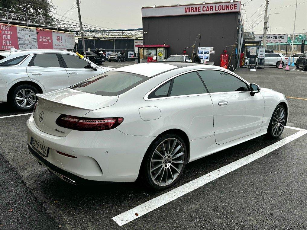 벤츠 E클래스 450 4MATIC 쿠페 사진 6